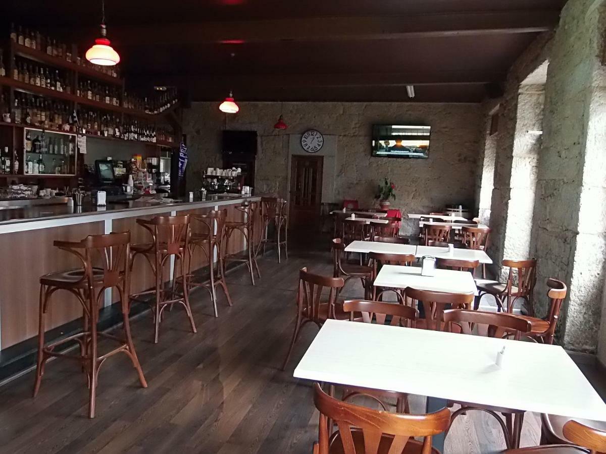 Hostal Vina Outes Екстер'єр фото